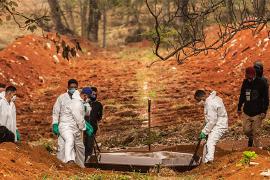 São Paulo registra 324 óbitos em um dia por Covid-19 São Paulo registra 324 óbitos em um dia por Covid-19