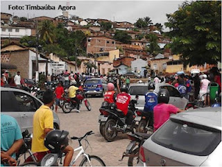 Populares aguardavam o desfecho