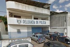 Padrasto golpeia com faca peixeira enteado após discussão em Timbaúba Padrasto golpeia com faca peixeira enteado após discussão em Timbaúba
