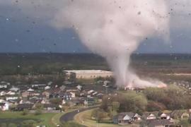 Vídeo - Tornado destrói cerca de 400 casas nos Estados Unidos Vídeo - Tornado destrói cerca de 400 casas nos Estados Unidos